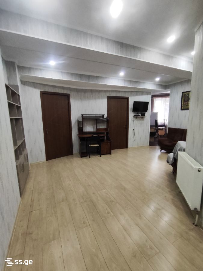petre imeri st. 16 - 3 rooms