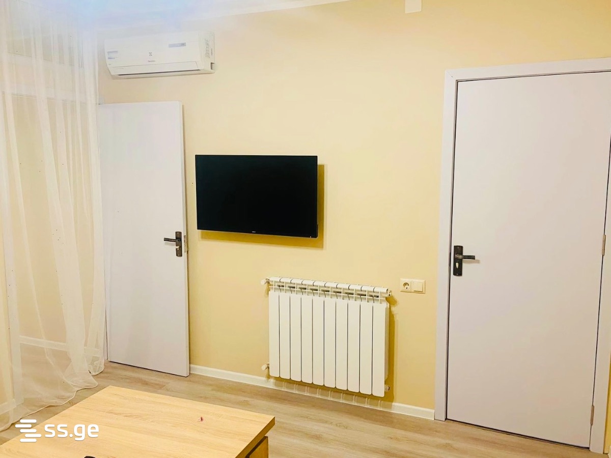 Sh. Inasaridze St. 1 - 4 rooms