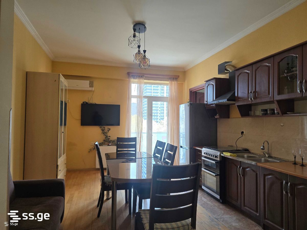 kandelaki st. - 4 rooms