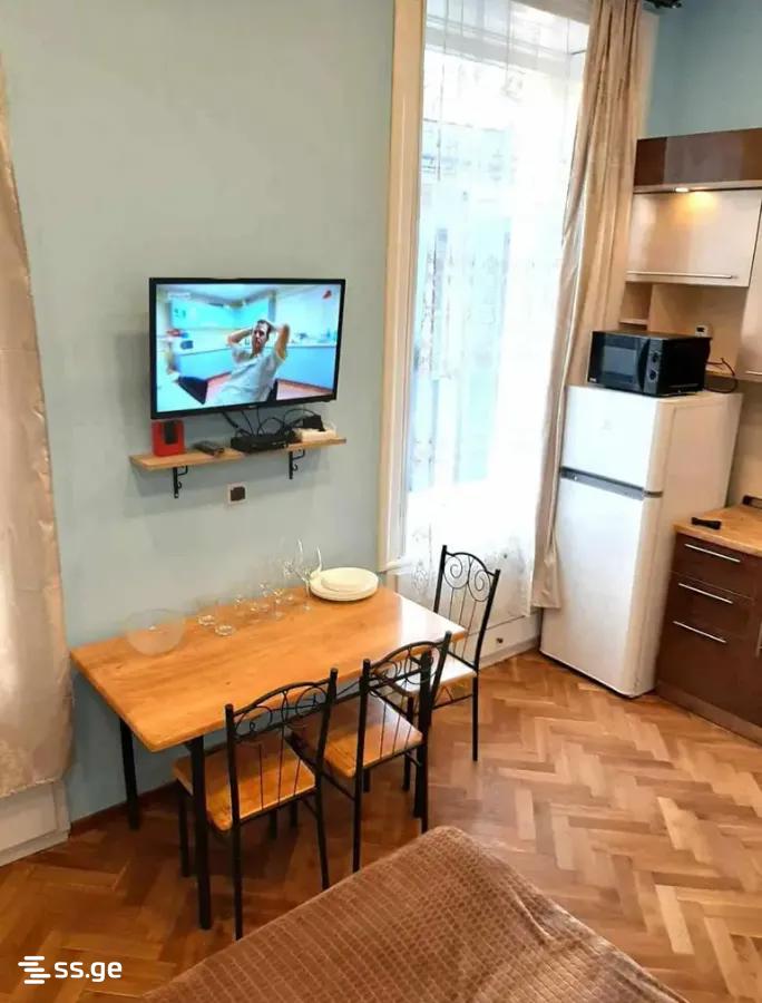 Kakhidze st. 8 - 2 rooms