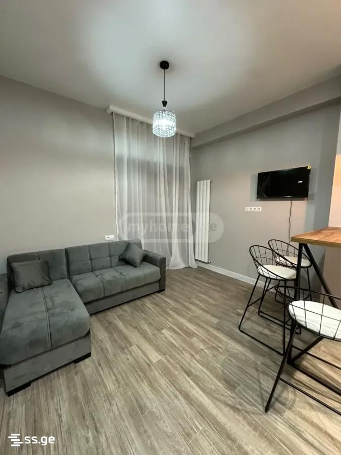 bagrat III st. 29 - 2 rooms