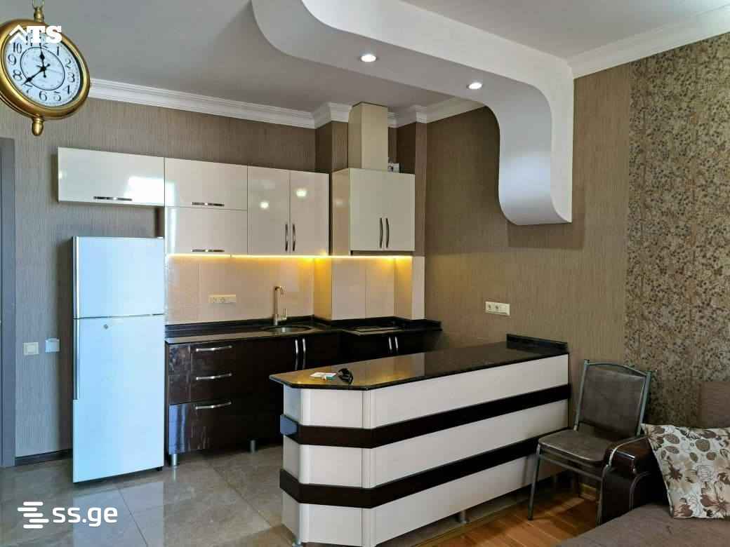 4 - 2 rooms