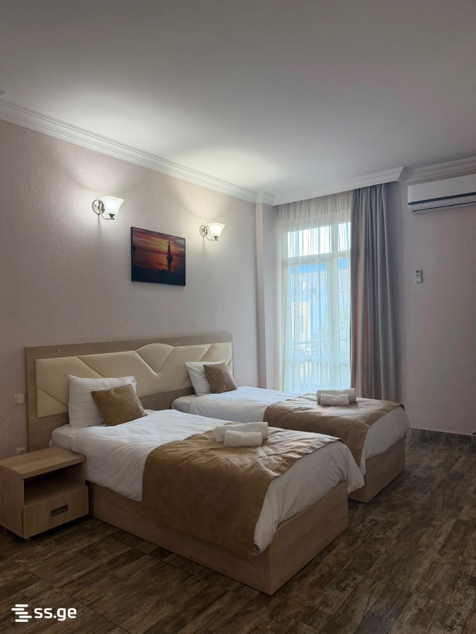 Vazha-Pshavela st. 5 - 3 rooms