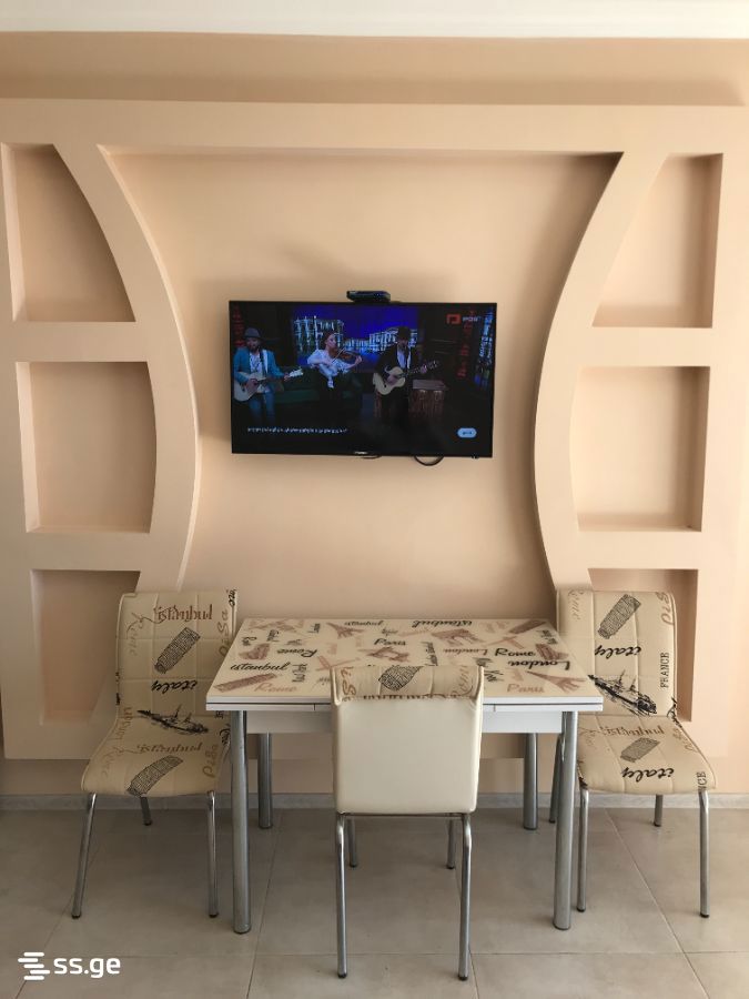 32 - 3 rooms