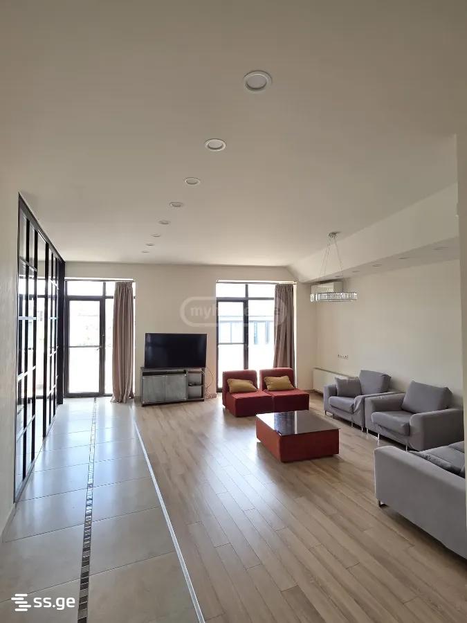Taktakishvili St 11 - 4 rooms
