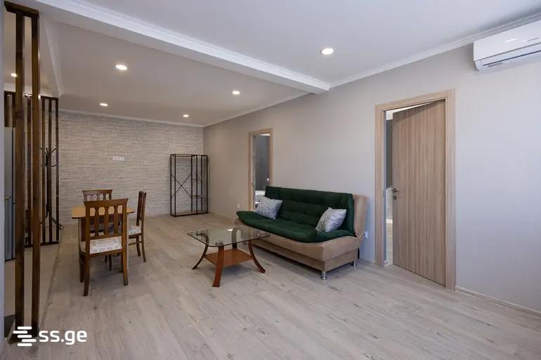 janashia st. - 3 rooms