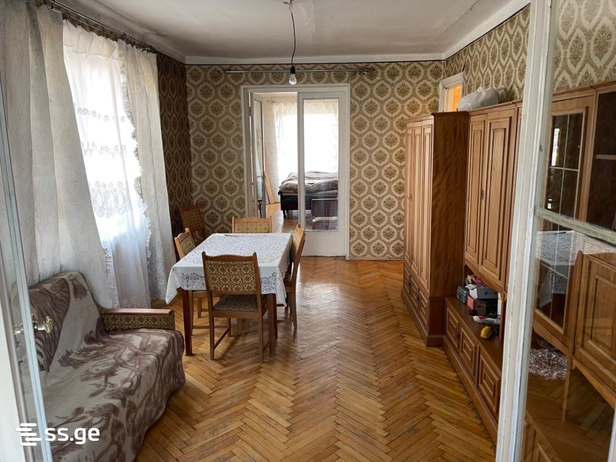 Beri Gabriel Salosi Ave. 5 - 3 rooms