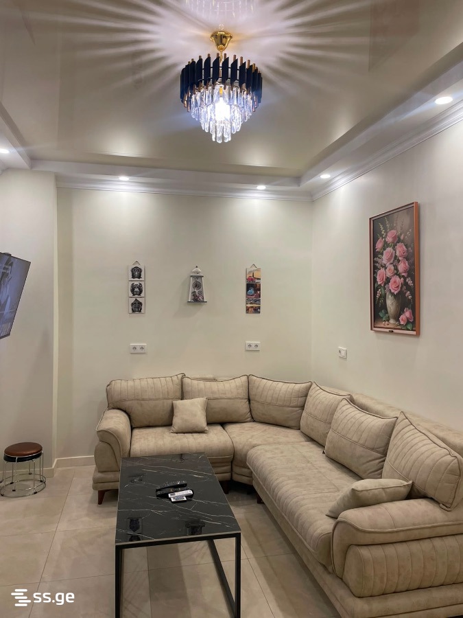 Ketevan Tsamebuli St. 39 - 3 rooms