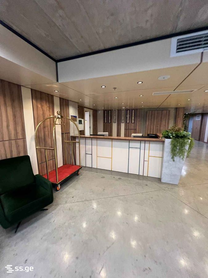 6 - 1 rooms