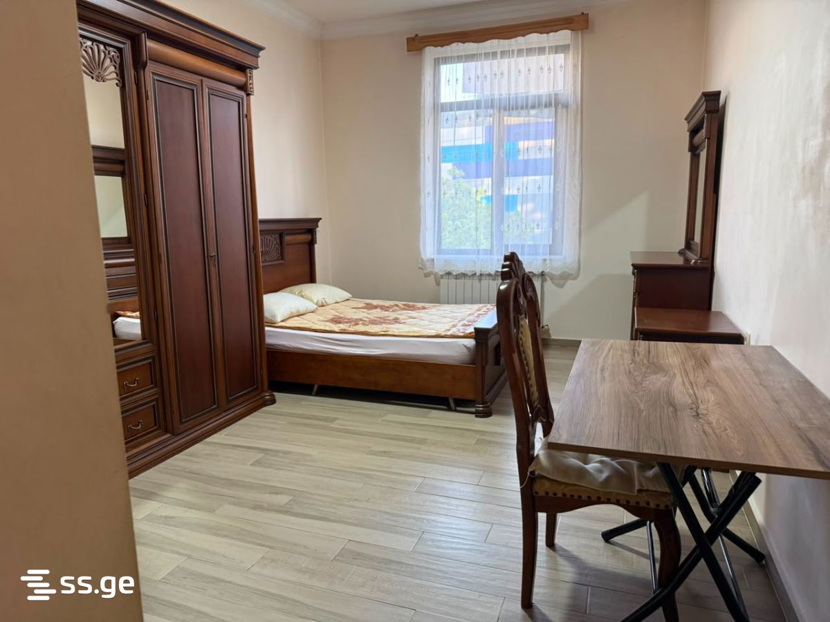 Chavchavadze st. 94 - 3 rooms