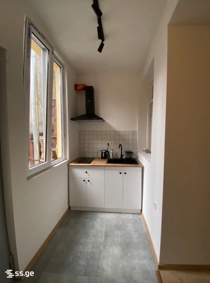 g. eristavi st. 3 - 2 rooms