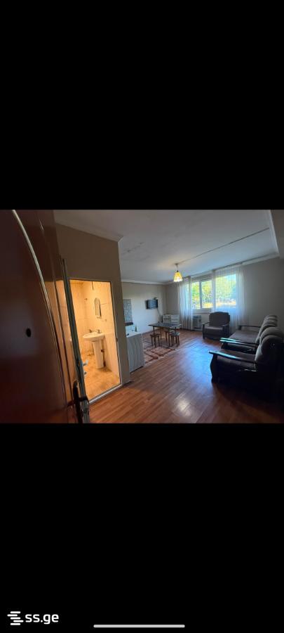 9 - 2 rooms