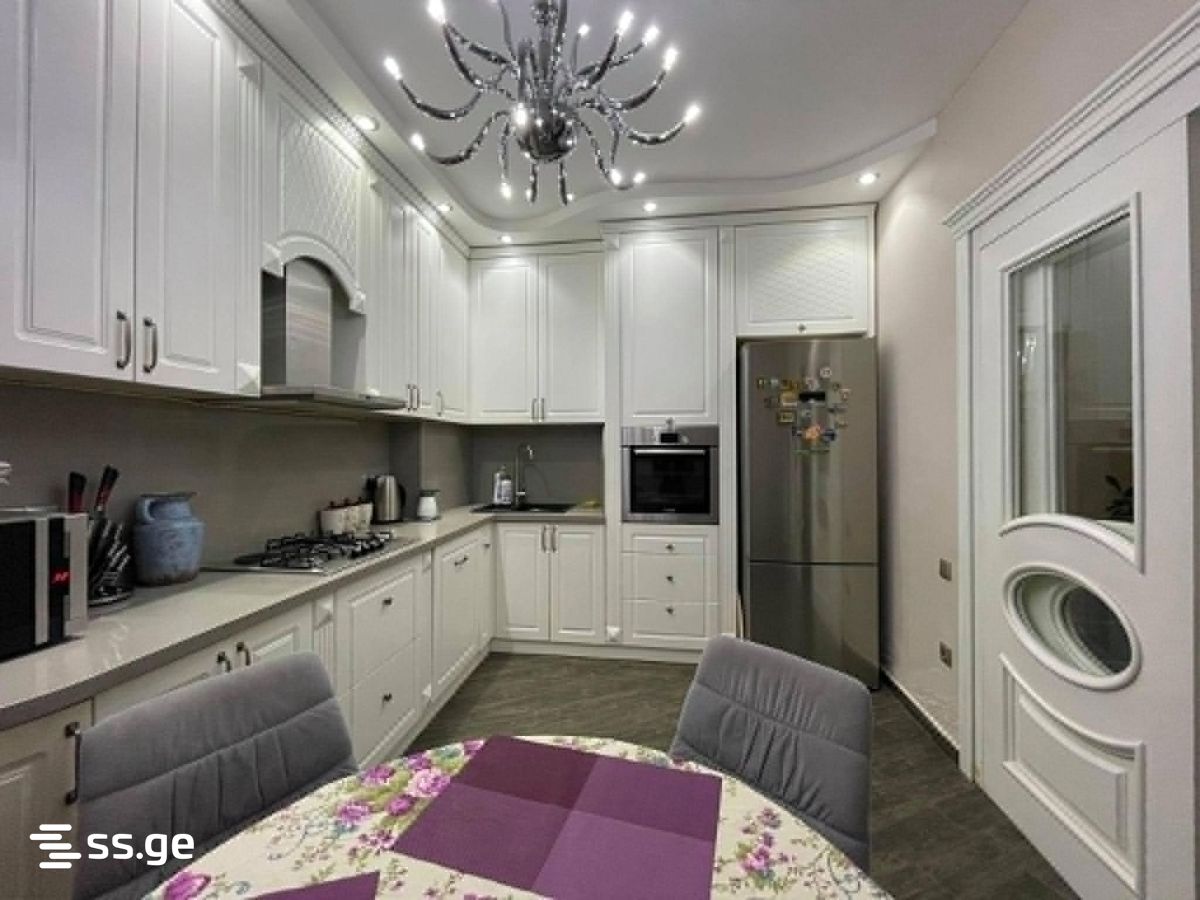 Z. Gorgiladze Street 98 - 5 rooms