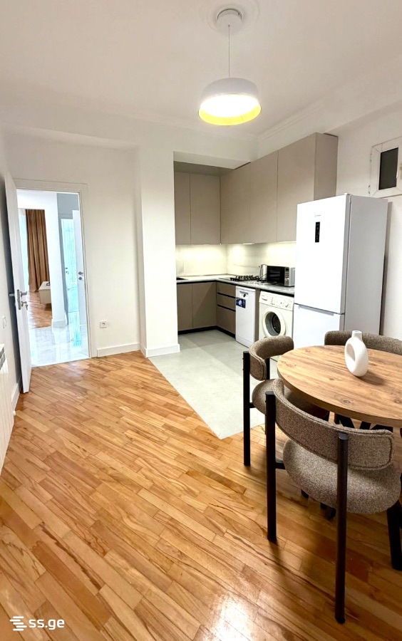 140 - 3 rooms