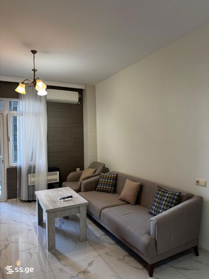 Bagrationi str. 24 - 3 rooms