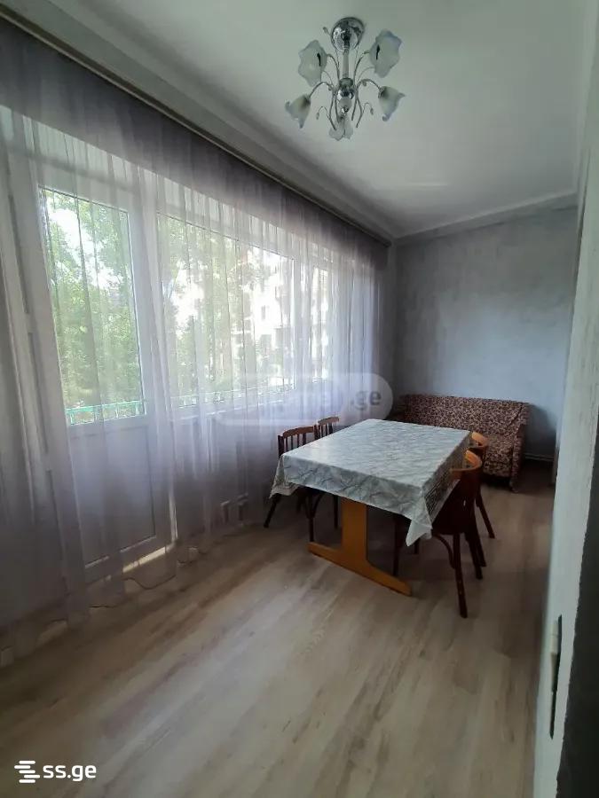 Micro. III, bl. IV - Temka 75 - 3 rooms