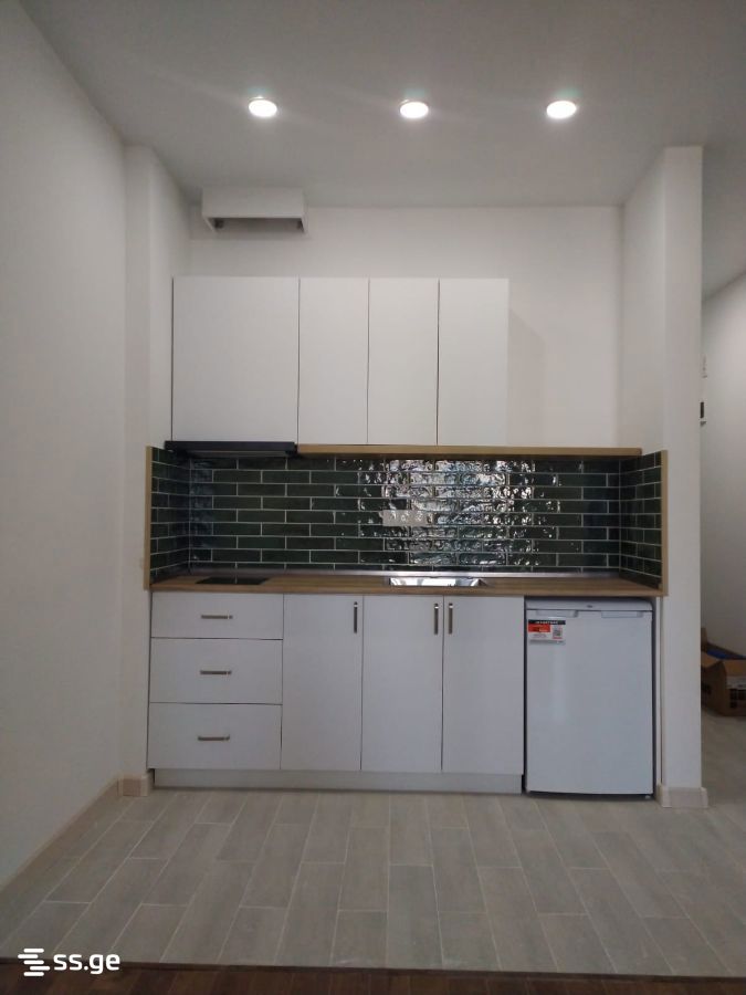 R. Nizharadze st. 5 - 1 rooms