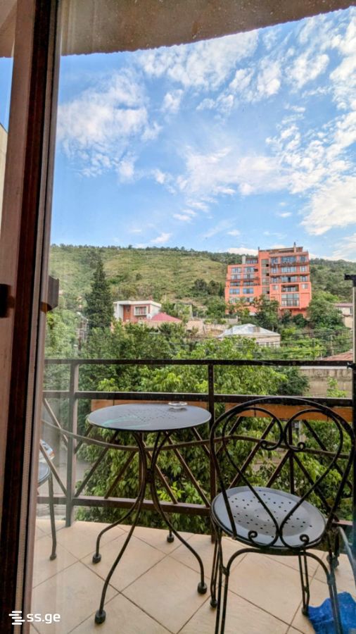t. tabidze st. - 4 rooms