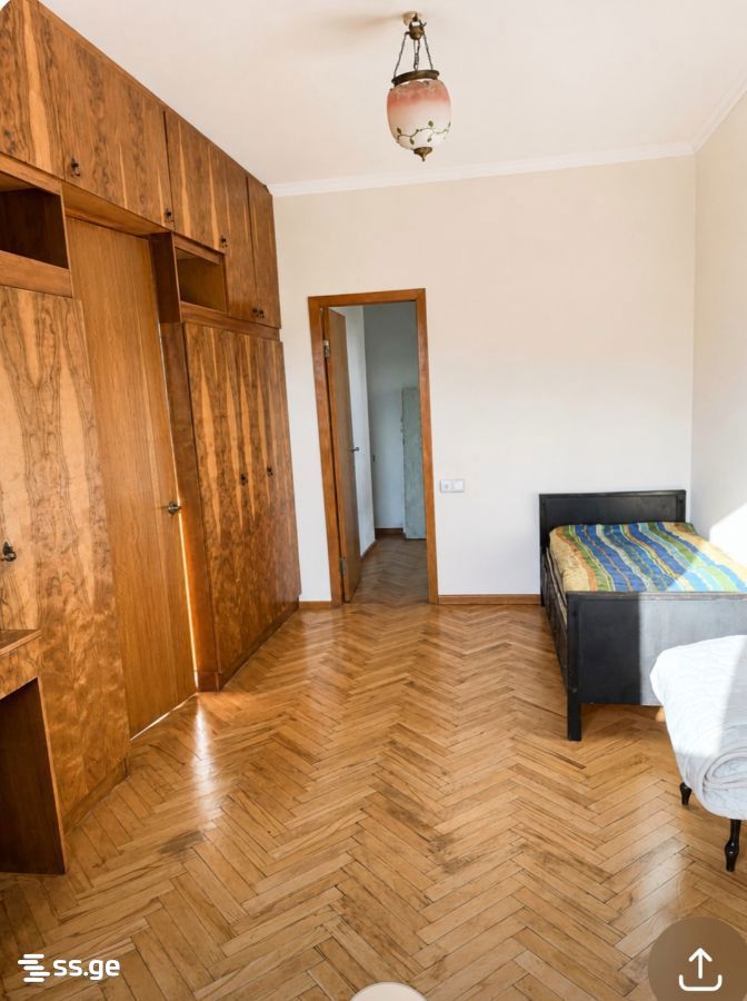 R. Chkhikvadze st. 4 - 3 rooms