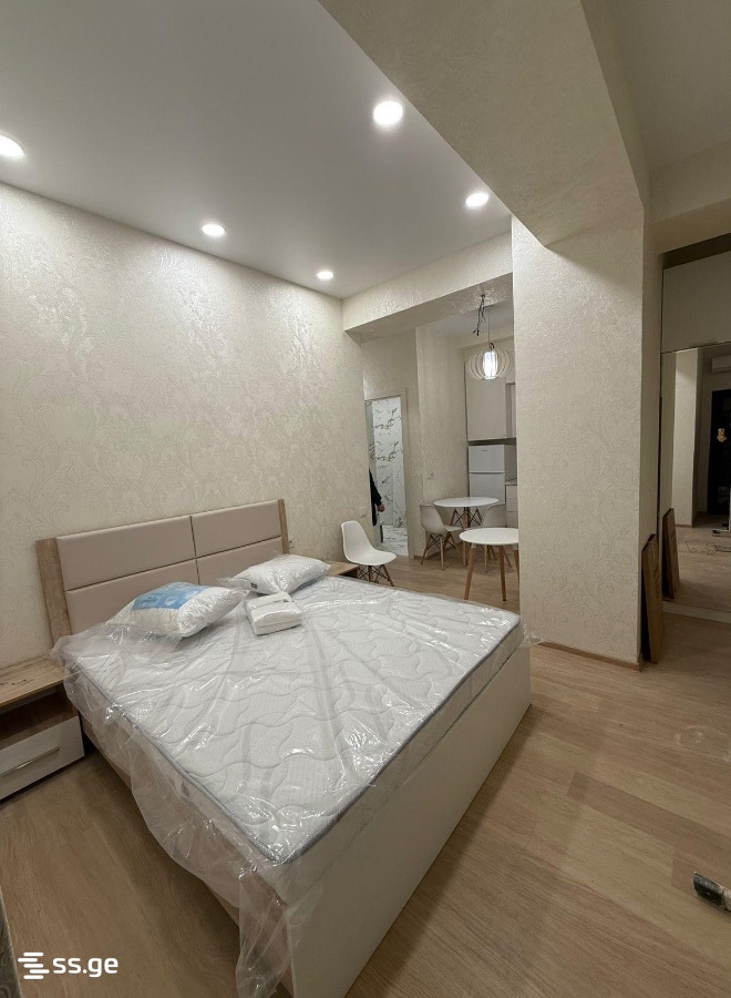 n. zhvania st. 3 - 1 rooms