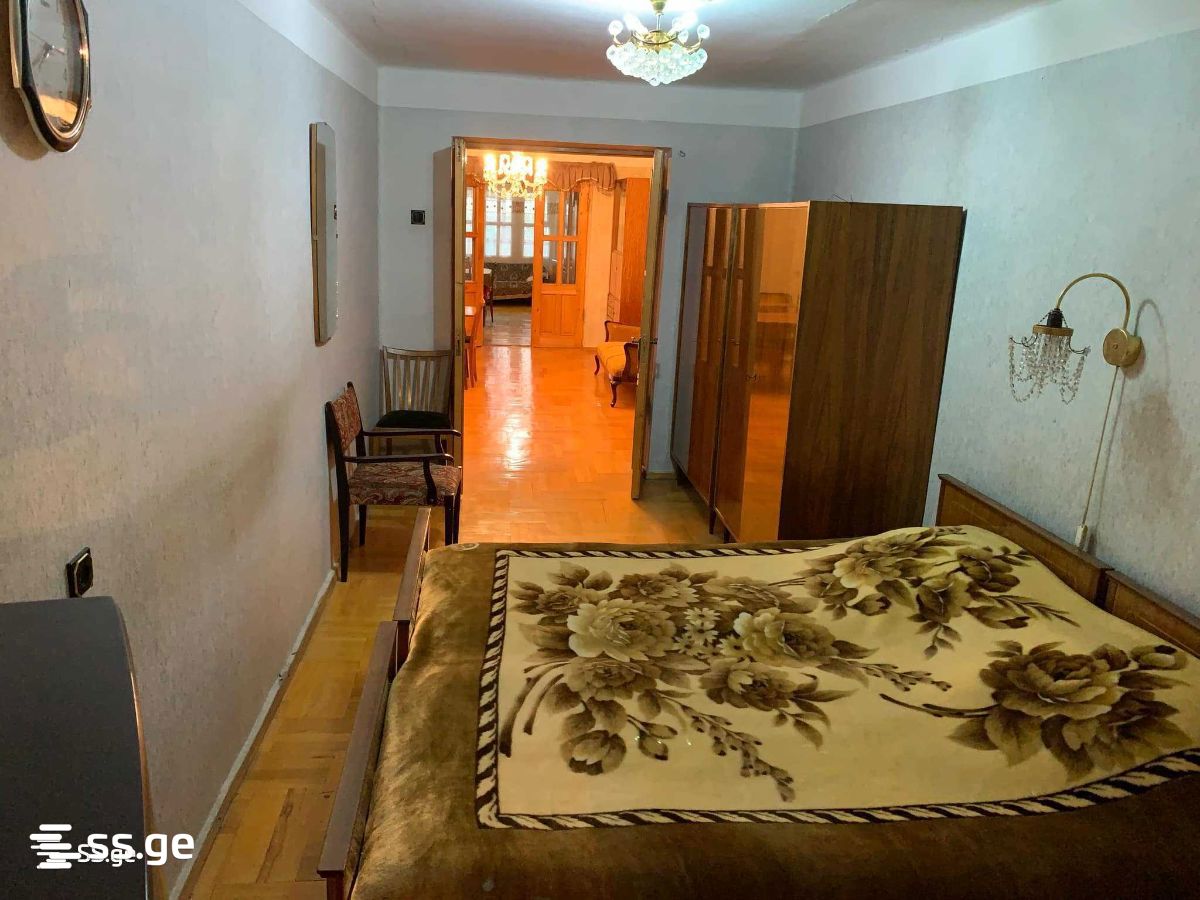 d. gamrekeli st. - 4 rooms