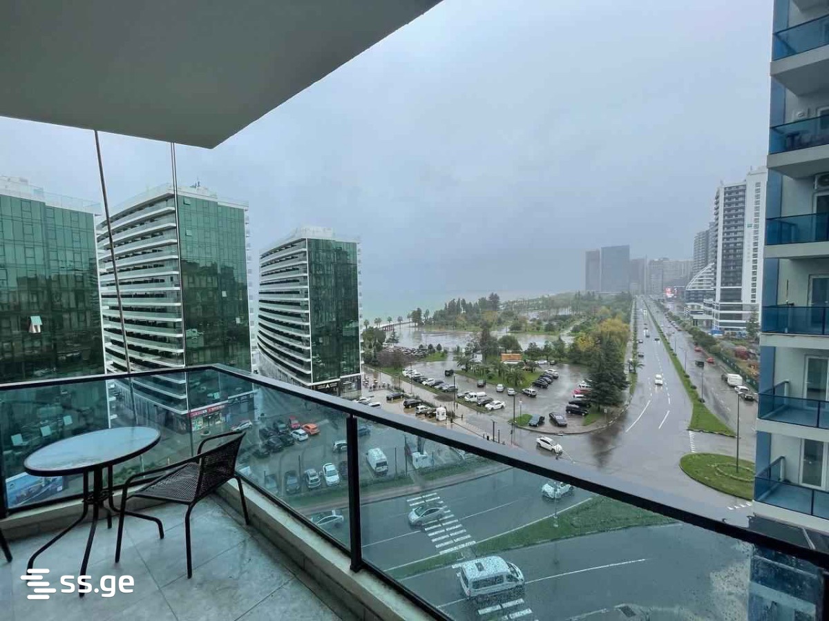 R. Nizharadze st. 3 - 3 rooms