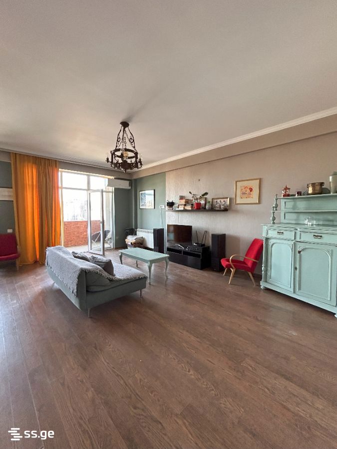Lekh Kachinski st. 1 - 3 rooms