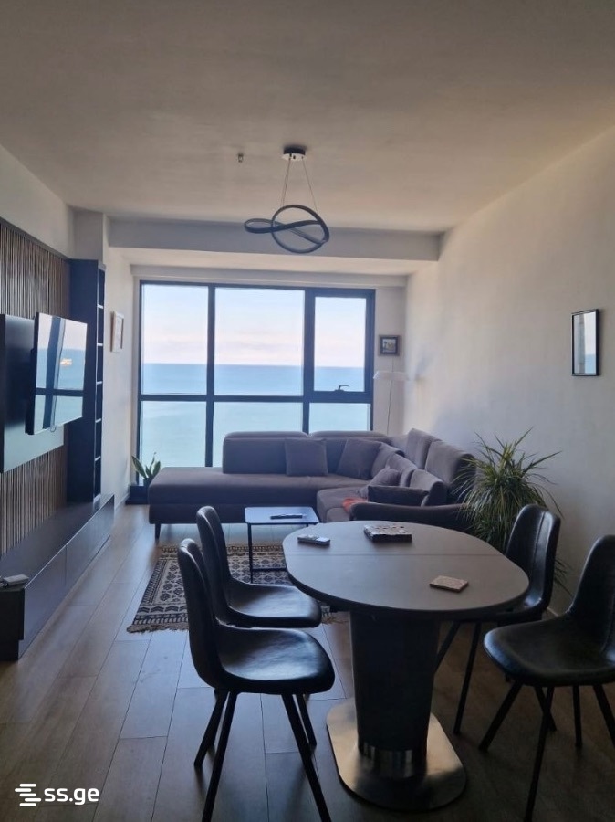 6 - 2 rooms