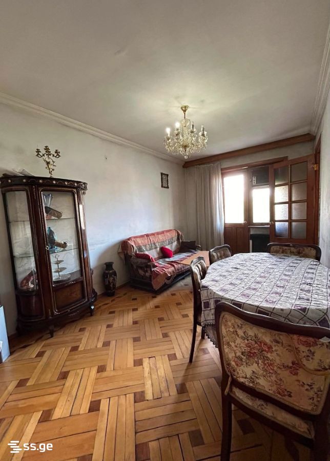 navtlugi st. 6 - 3 rooms
