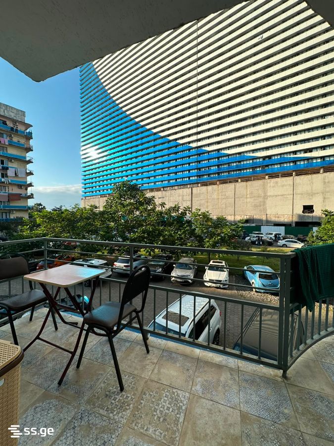 Sherif Khimshiashvili Ave 9 - 4 rooms