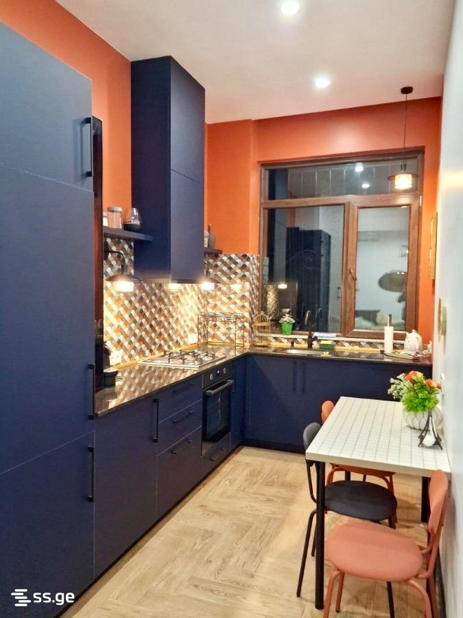 Kh. Akhvlediani st. 17 - 4 rooms