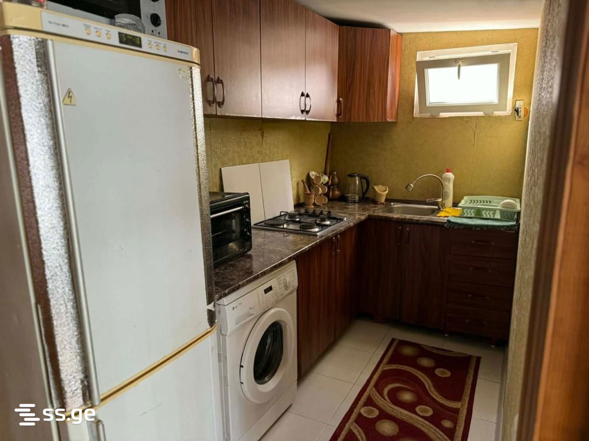 Sh. Rustaveli Ave. 8 - 3 rooms
