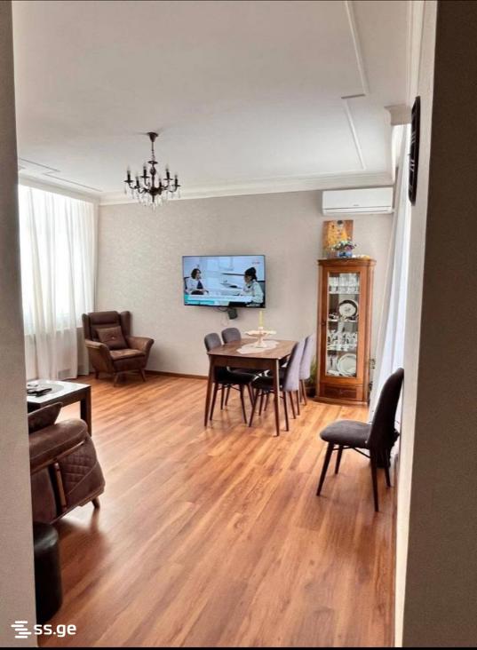 13 - 3 rooms