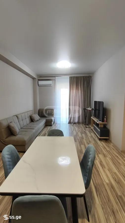 chkondideli st. 40 - 2 rooms