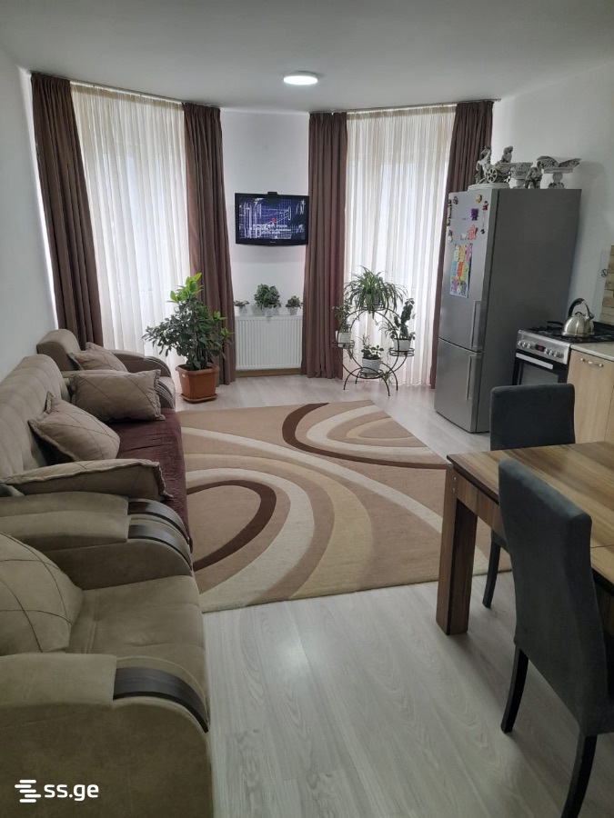 Beri Gabriel Salosi Ave. დირსი - 3 rooms