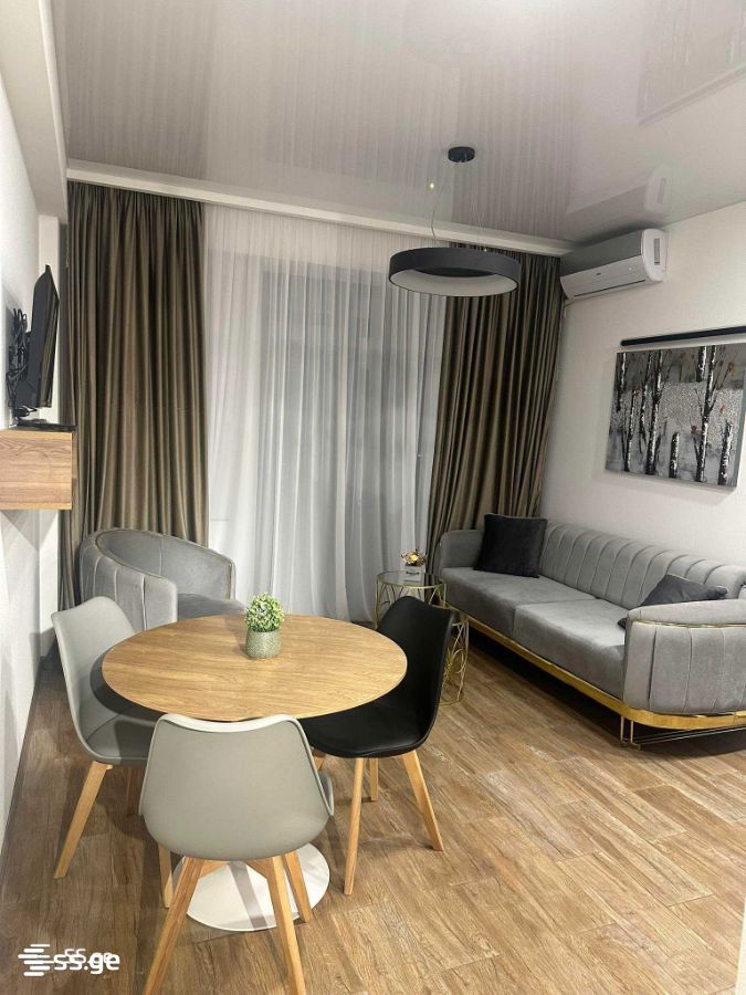 mindeli st. 11 - 3 rooms