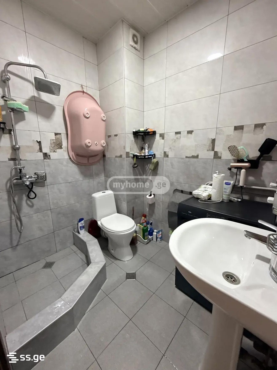 Mirian Mephe st. 18ა - 2 rooms