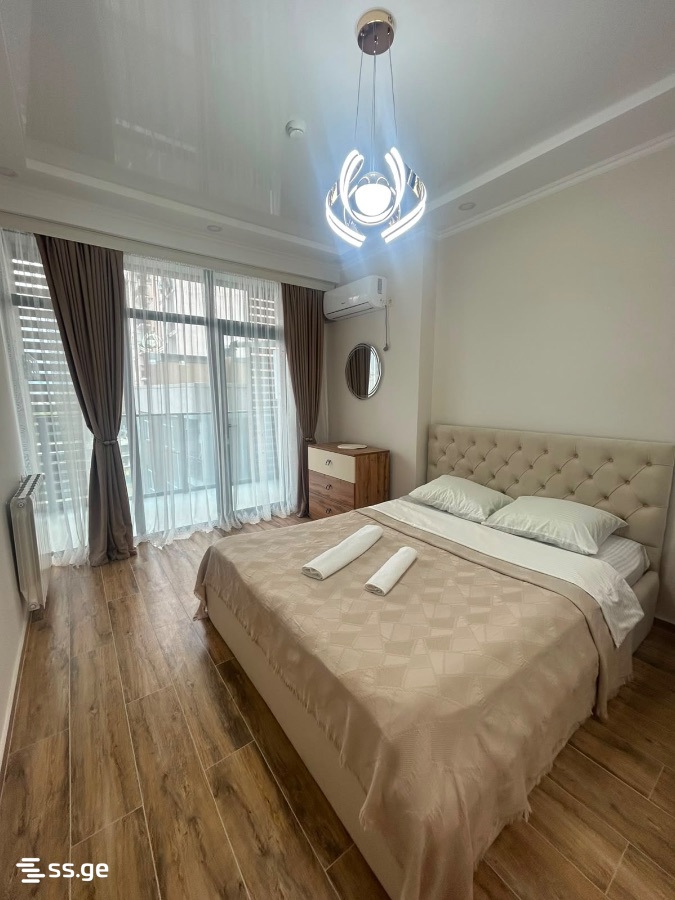 32ე - 1 rooms