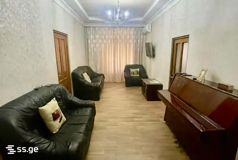 cinamdzgrishvili st. 121 - 4 rooms
