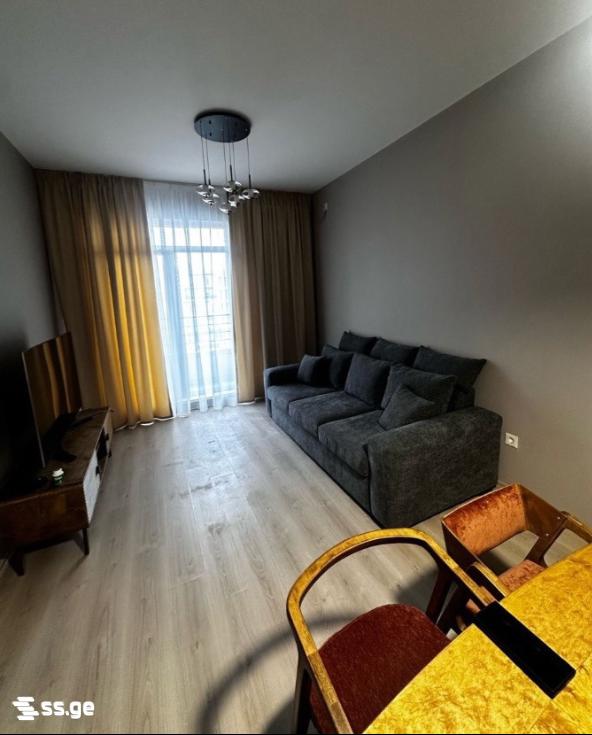 Bob walsh st. - 3 rooms