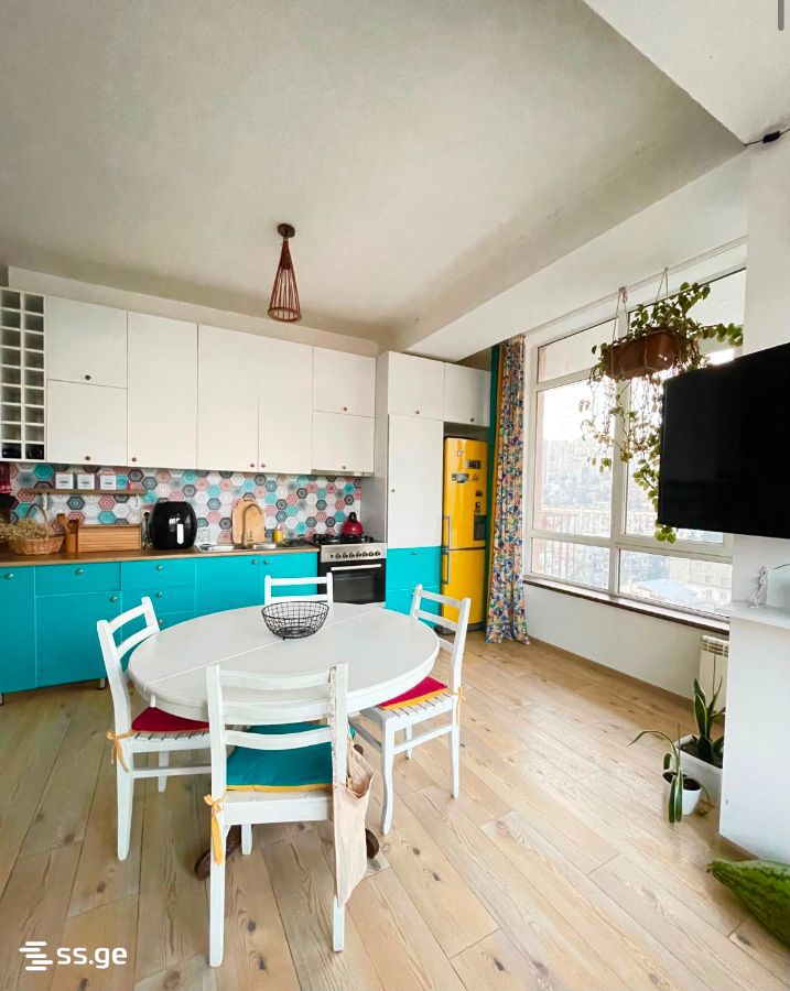 Kazbegi avenue 32ა - 4 rooms