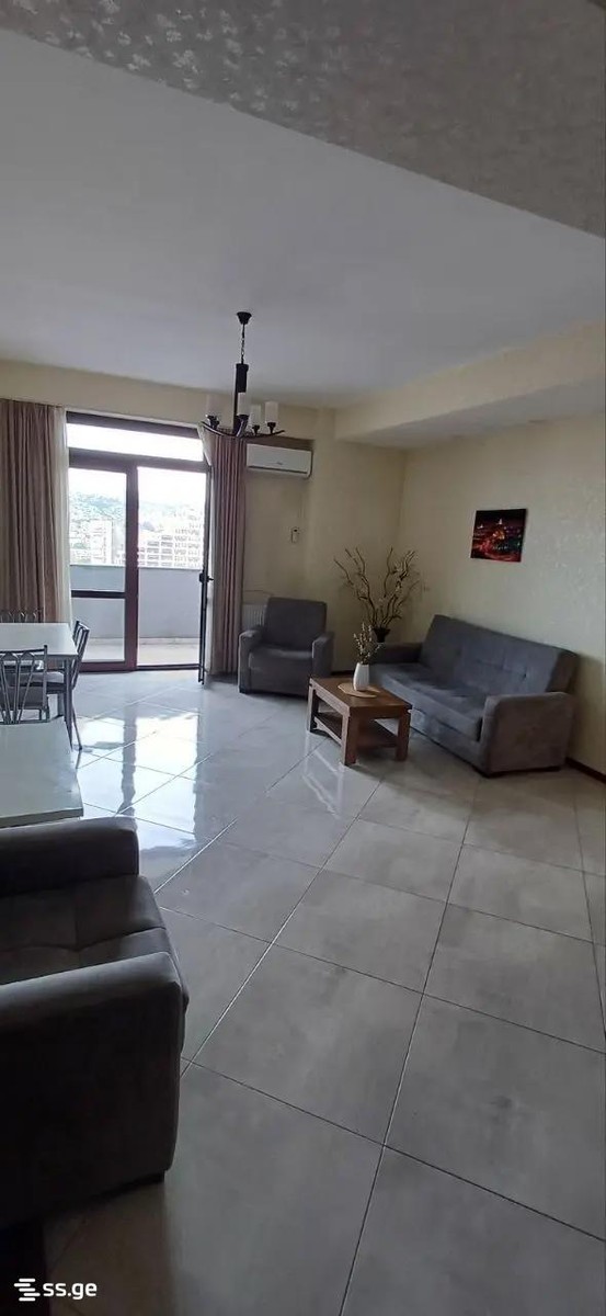 Saakadze Descent - 3 rooms