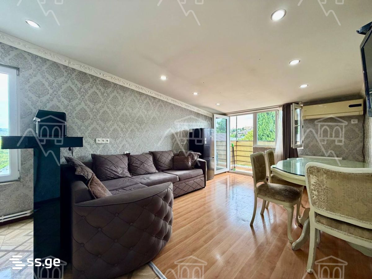 cinamdzgrishvili st. 29 - 2 rooms