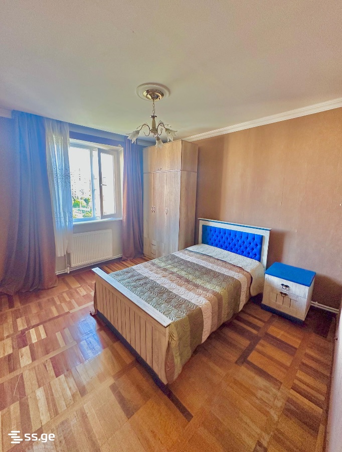 ioane petritsi st. 7 - 3 rooms