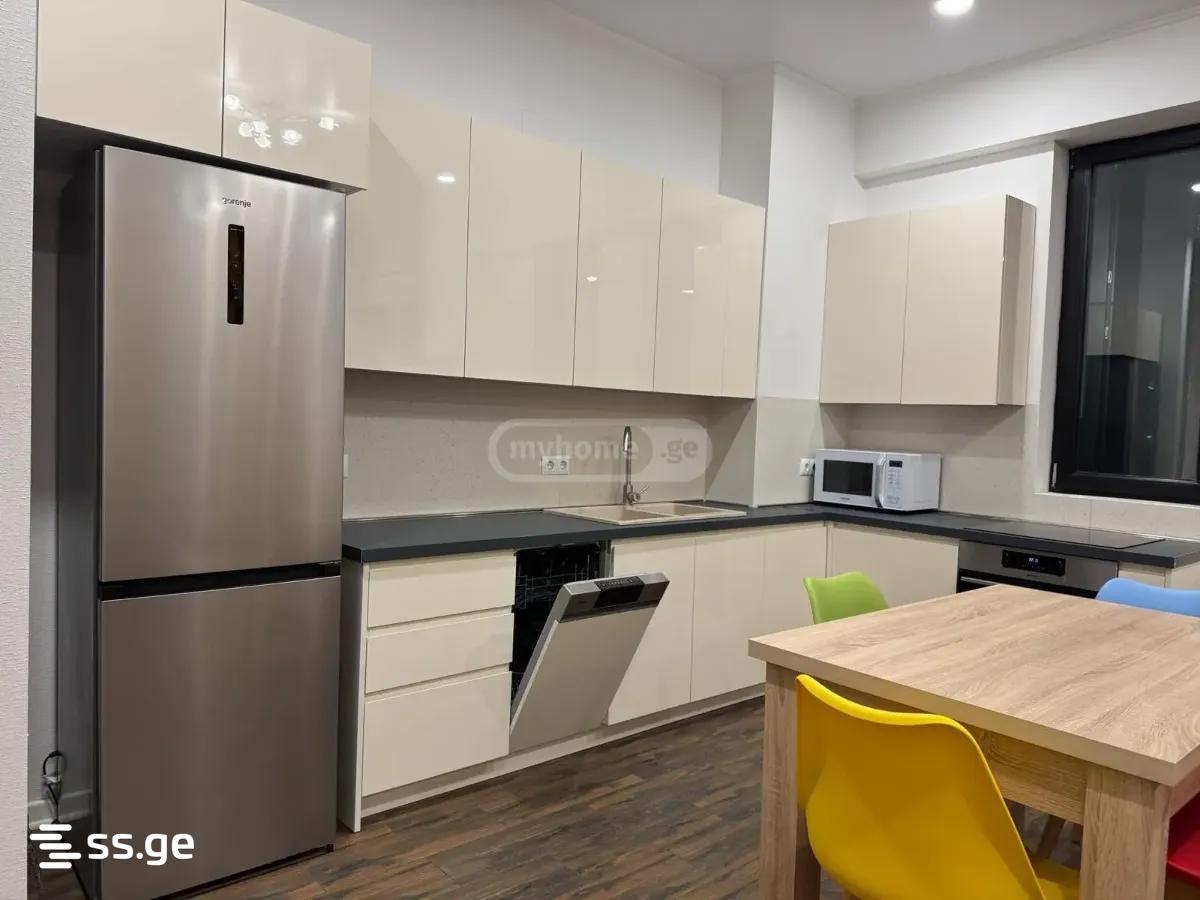 E. Amashukeli st. - 3 rooms