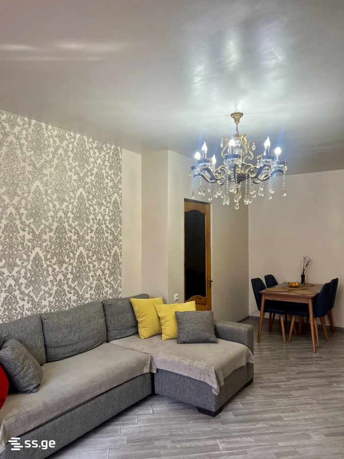 3 - 3 rooms