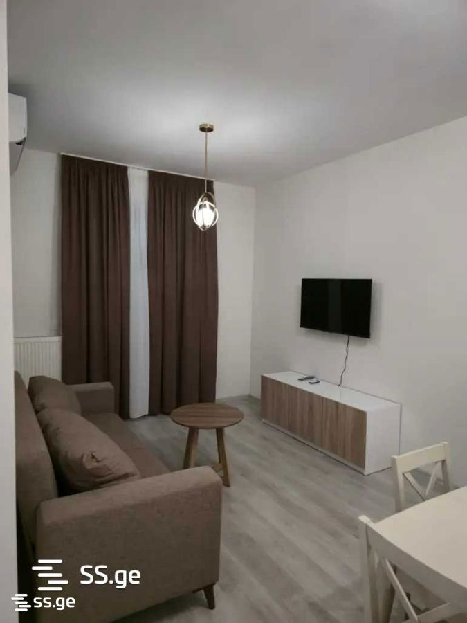 Bob walsh st. - 3 rooms