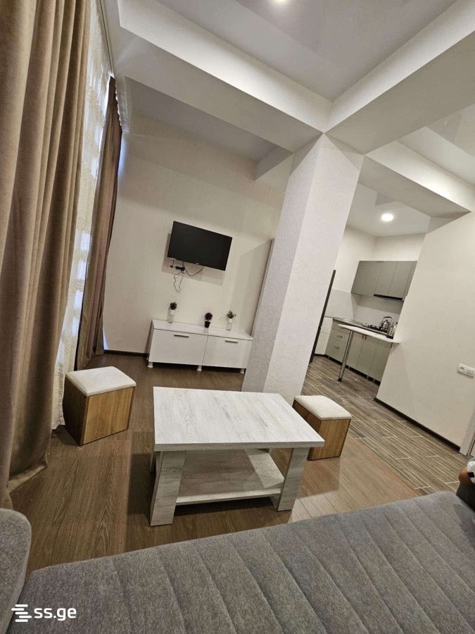 gmiri kursantebi st. - 3 rooms