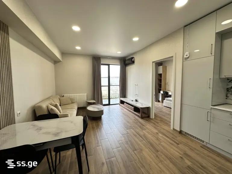 nucubidze v plato - 3 rooms