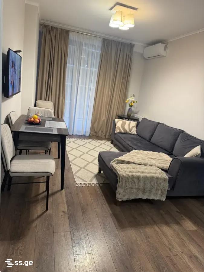 chkondideli st. 109 - 2 rooms